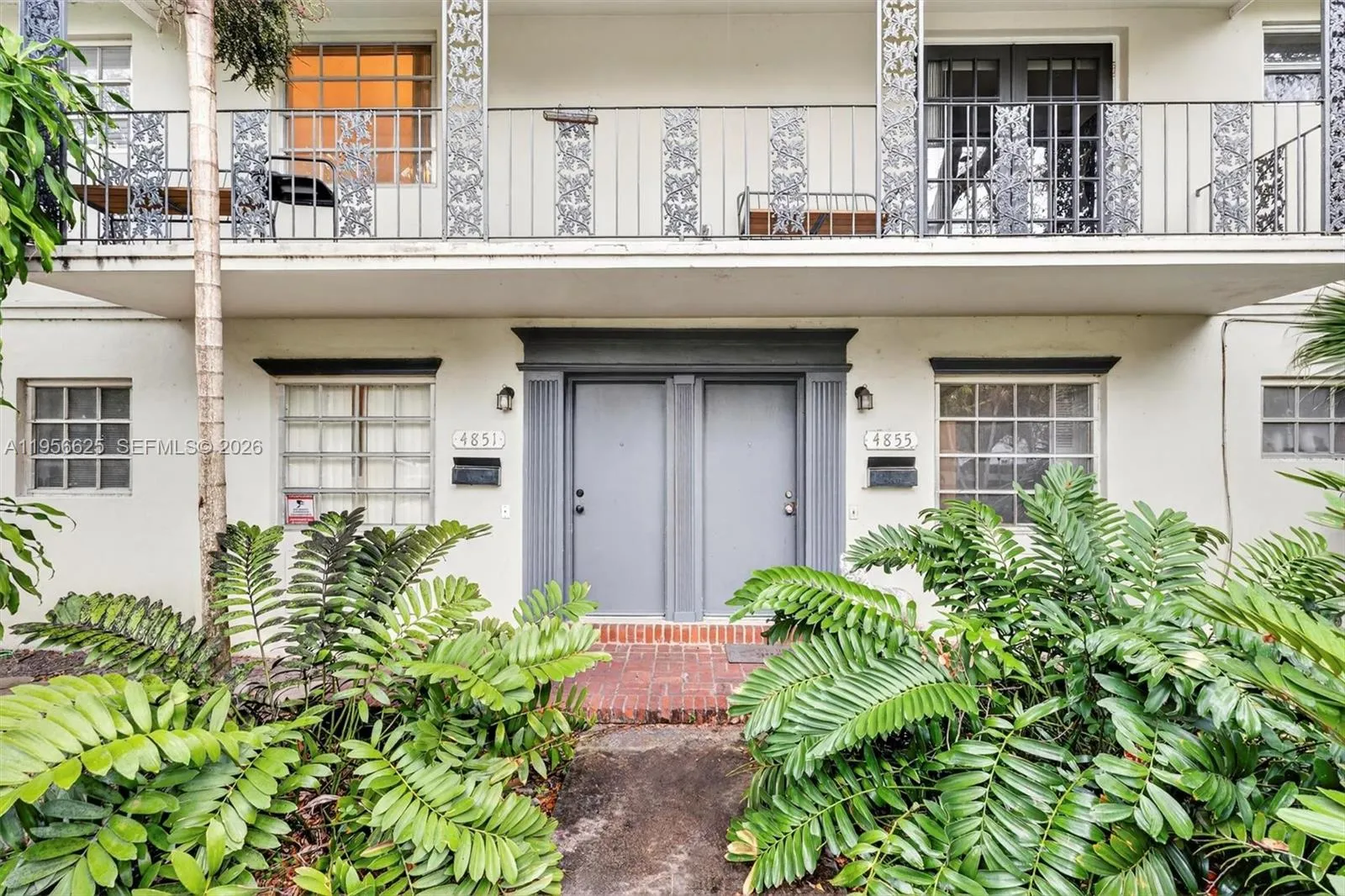 8 bedroom 4 bath for sale at 4855 University Dr # 4855, Coral Gables FL 33146