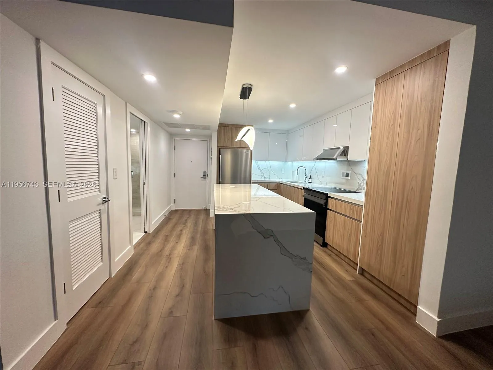 2301 Collins Ave # 1421, Miami Beach FL 33139