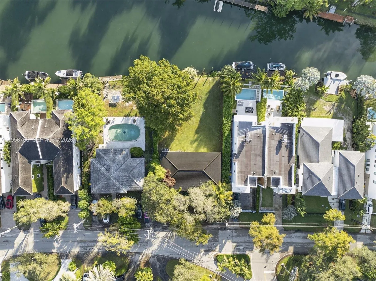 4855 University Dr, Coral Gables FL 33146