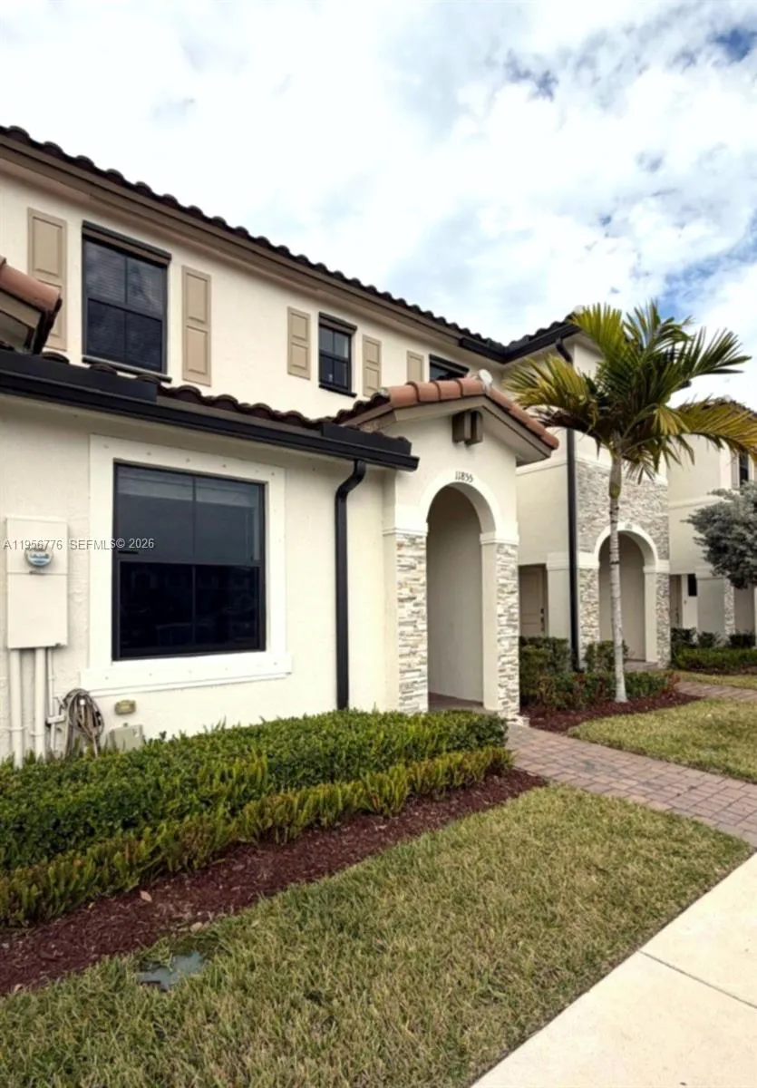 11855 SW 246th Ter, Homestead FL 33032
