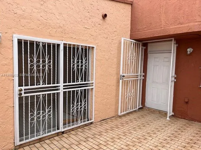 4250 W 11th Ln # 43, Hialeah FL 33012