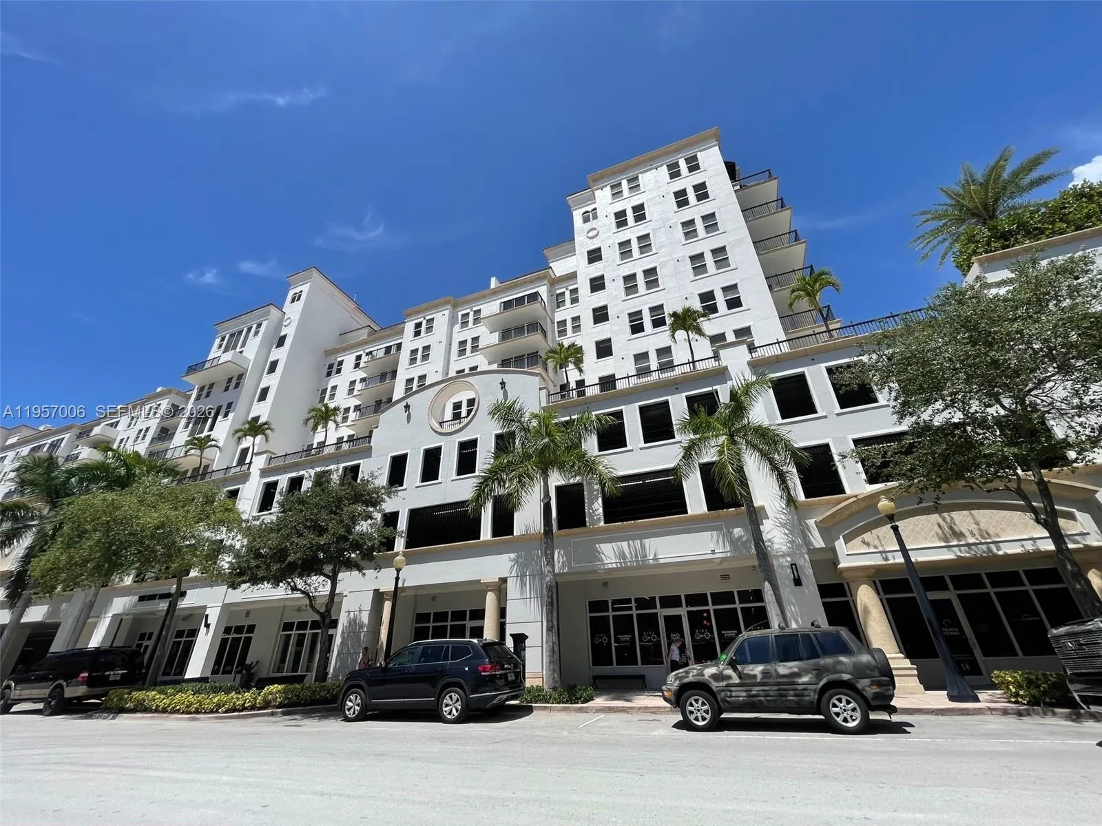 2 bedroom 2 bath for sale at 4100 Salzedo St # 505, Coral Gables FL 33146