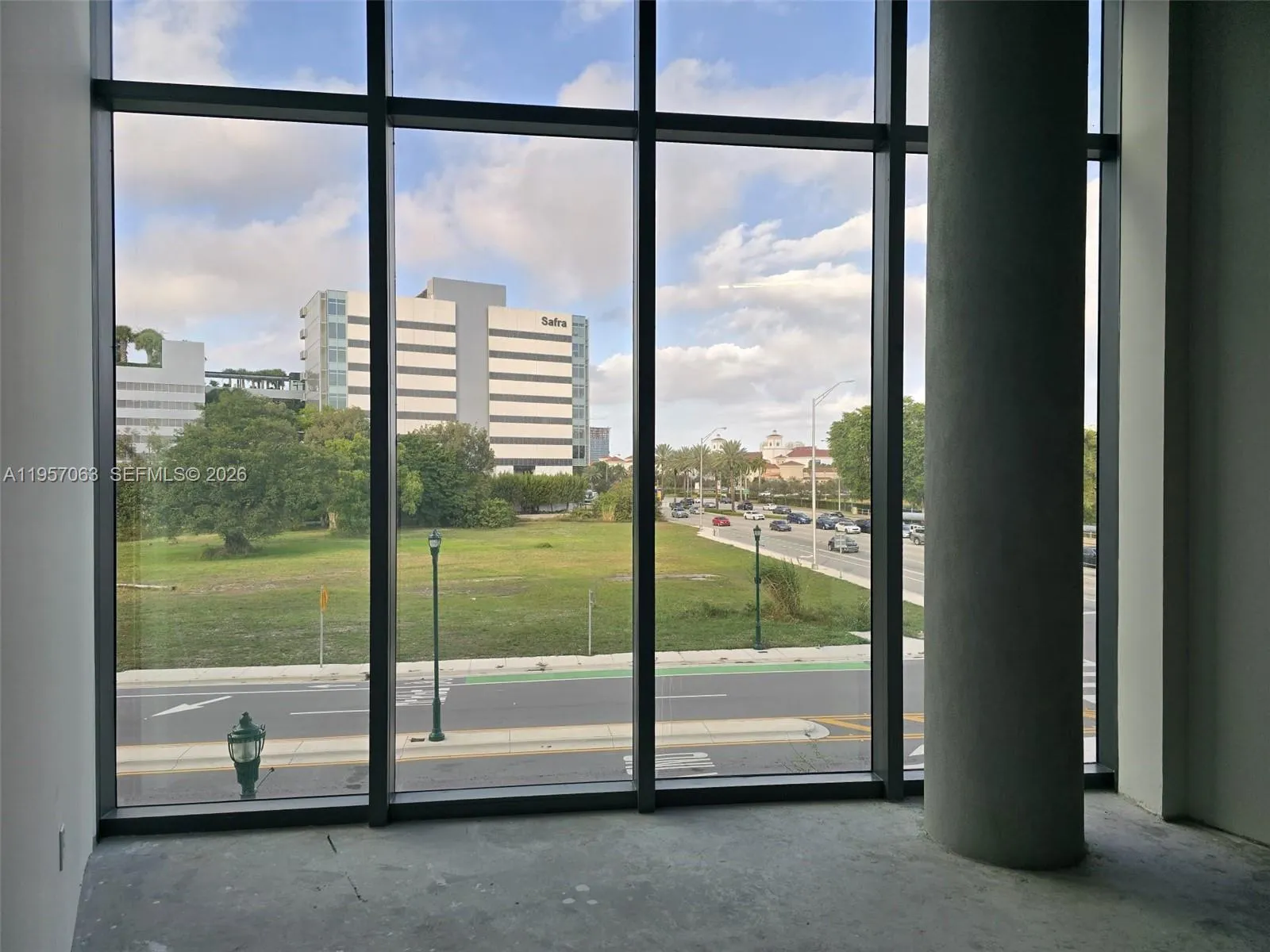 21290 Biscayne Blvd # 204, Aventura FL 33180