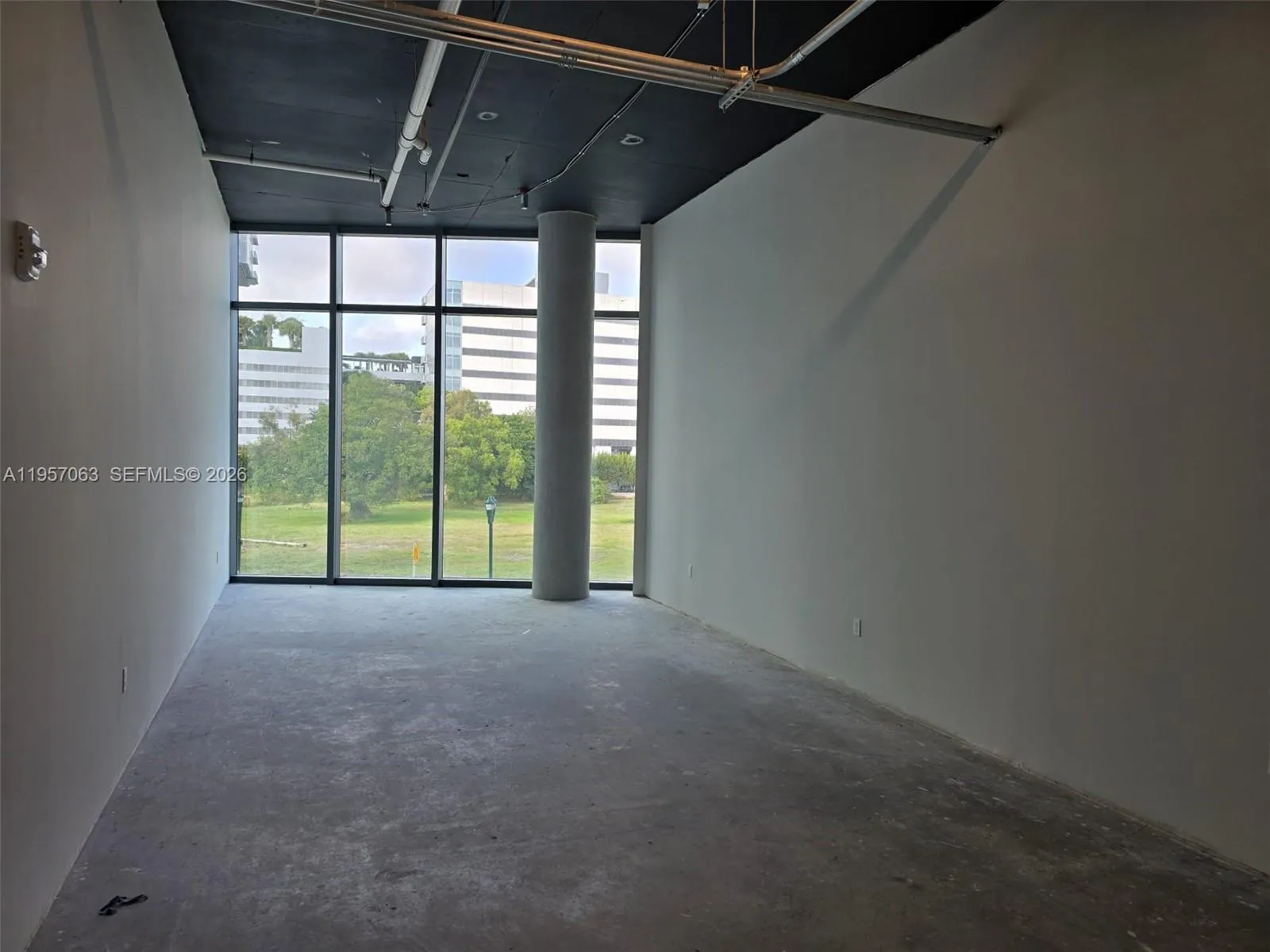21290 Biscayne Blvd # 204, Aventura FL 33180