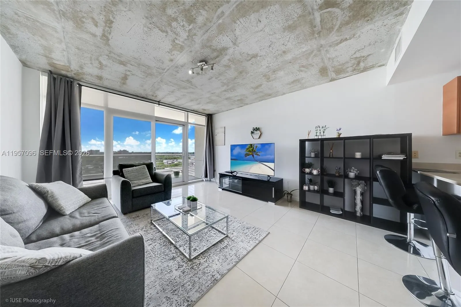 3250 NE 1st Ave # 811, Miami FL 33137