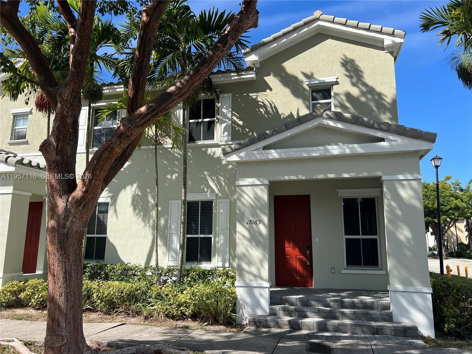 4 bedroom 3 bath for rent at 17065 SW 93rd St, Miami FL 33196