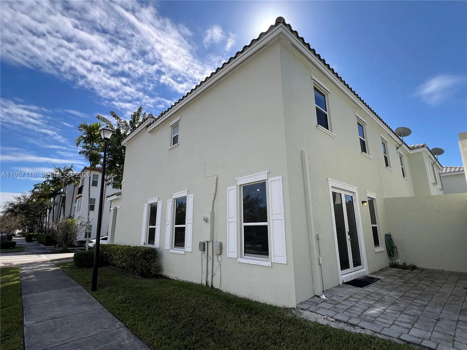 17065 SW 93rd St, Miami FL 33196