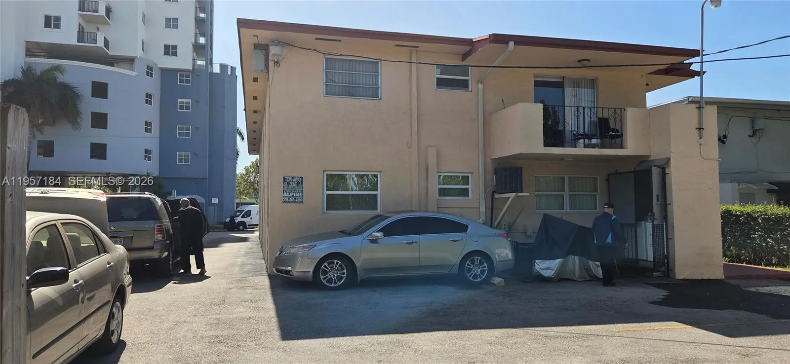 6373 SW 8th St, Miami FL 33144