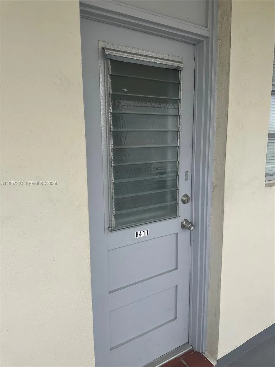2855 Leonard Dr # H411, Aventura FL 33160
