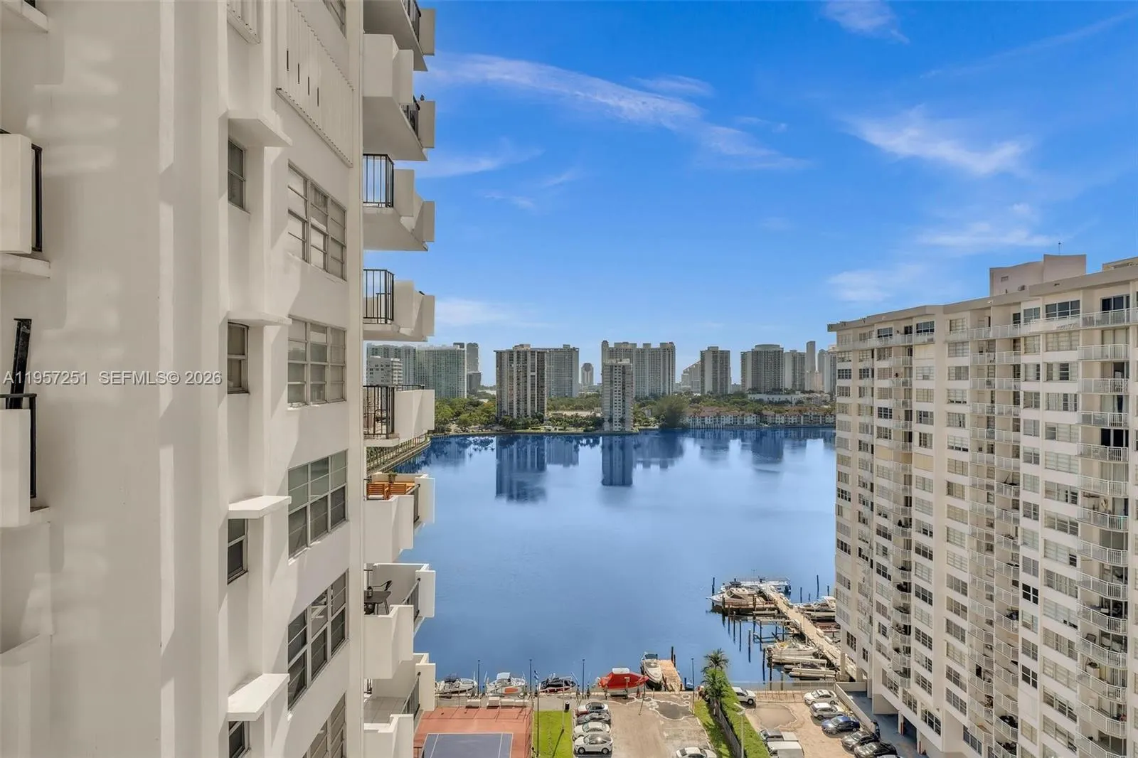 2750 NE 183rd St # 1801, Aventura FL 33160