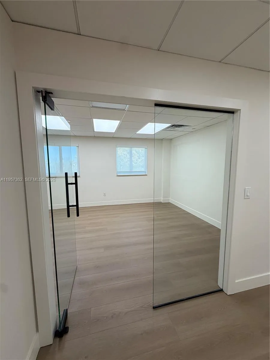 770 Ponce De Leon Blvd # 303, Coral Gables FL 33134