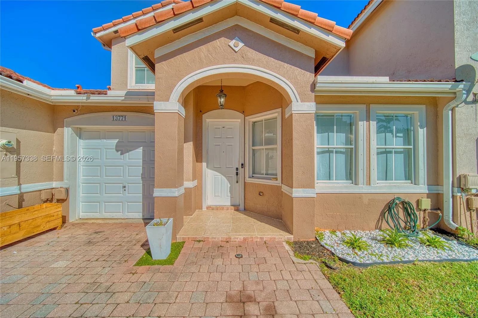 3 bedroom 2 bath for sale at 13771 SW 274th Ter, Homestead FL 33032