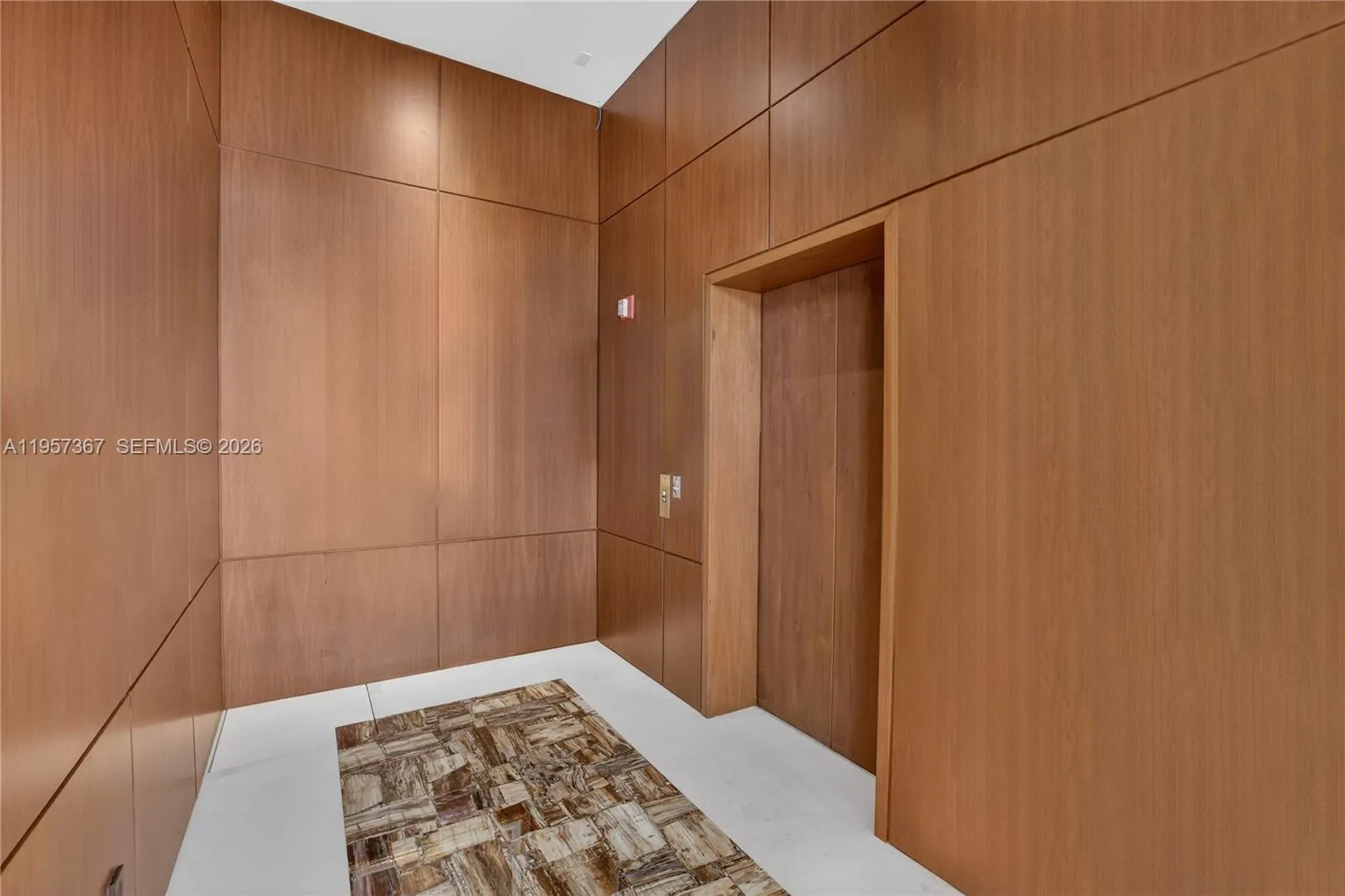 2600 Island Blvd # 1, Aventura FL 33160