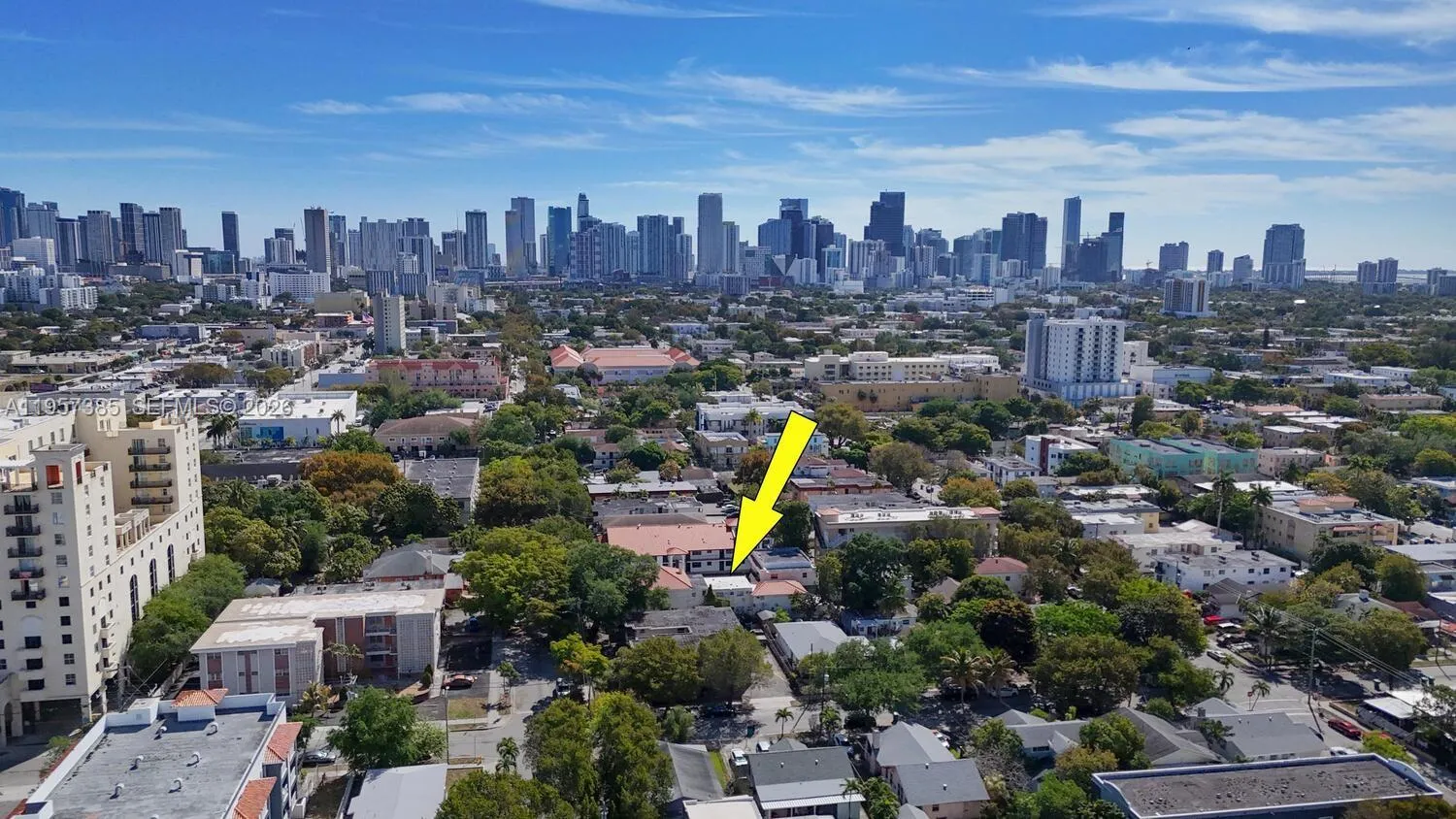 1362 SW 2nd St, Miami FL 33135