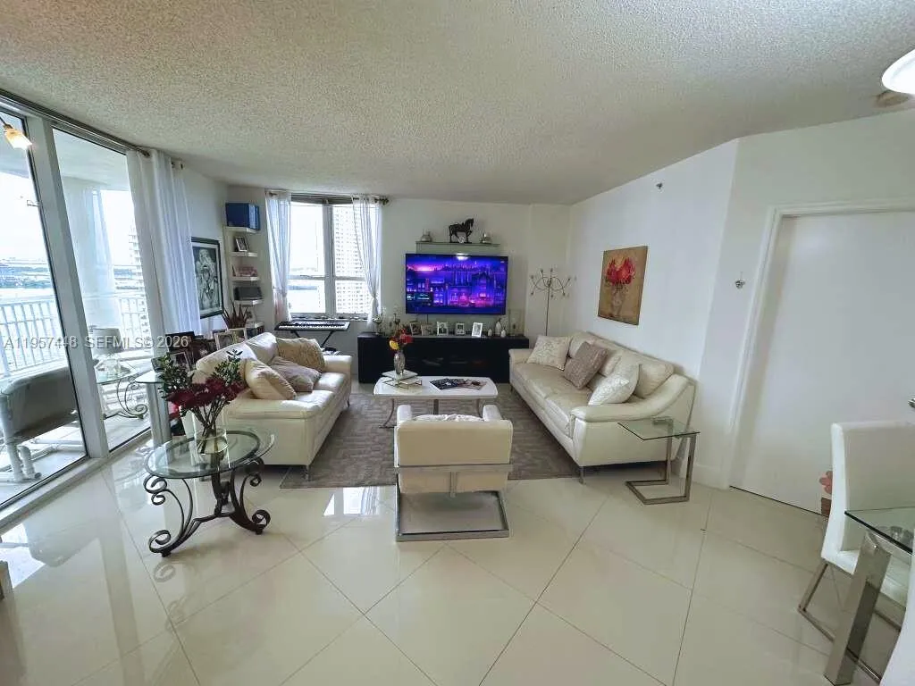 701 Brickell Key Blvd # 2309, Miami FL 33131