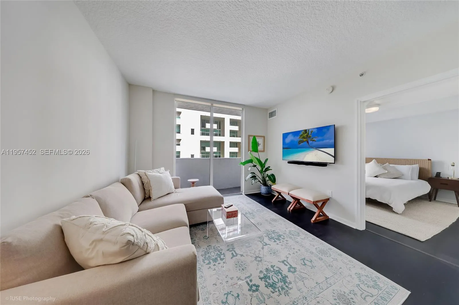 1 bedroom 1 bath for sale at 115 SW 11th St # 505, Miami FL 33130