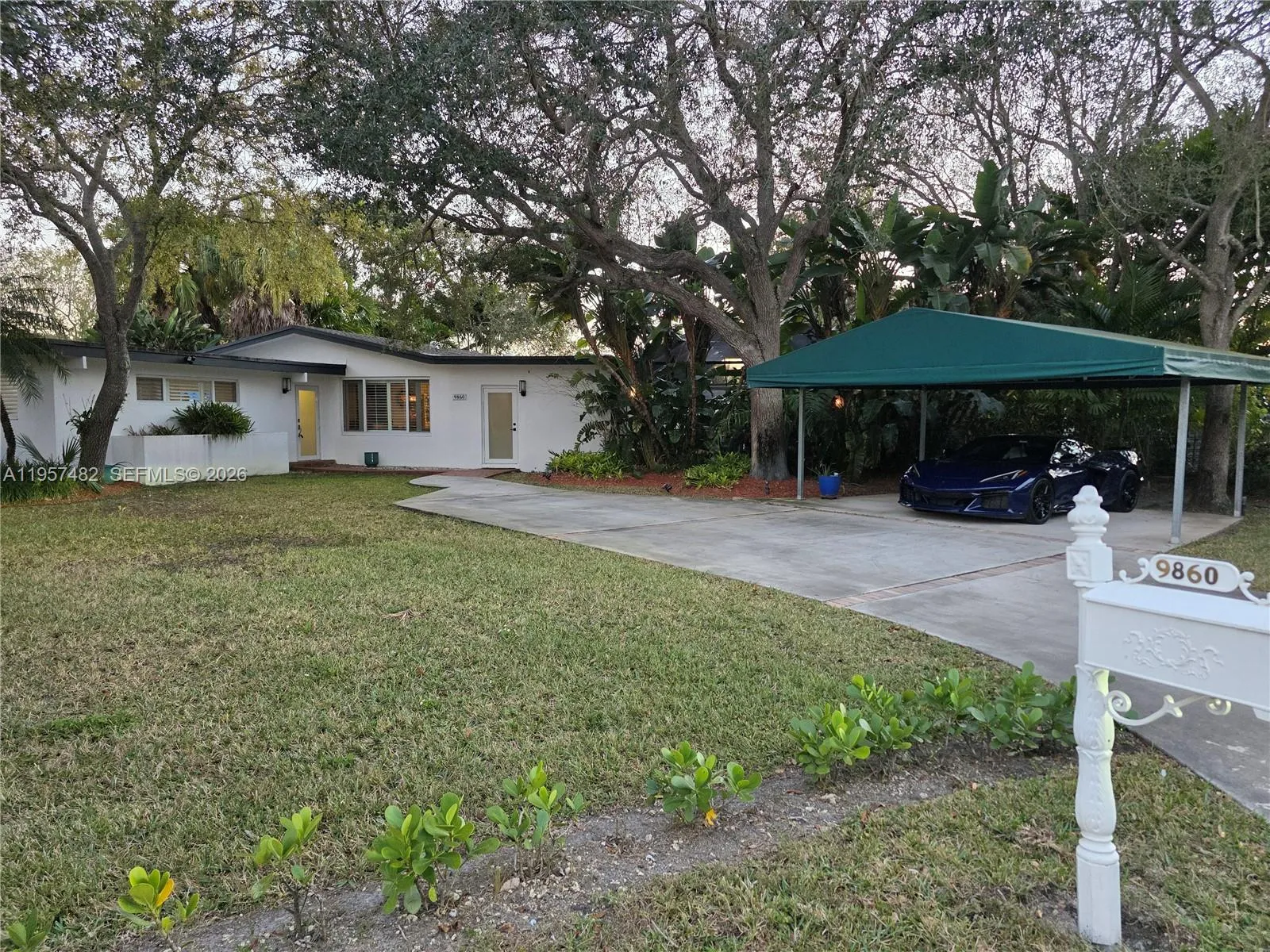 9860 SW 140th St, Miami FL 33176