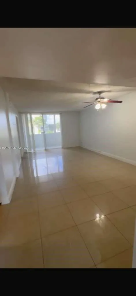 2 bedroom 2 bath Residential for sale at 10000 NW 80th Ct # 2261, Hialeah Gardens FL 33016