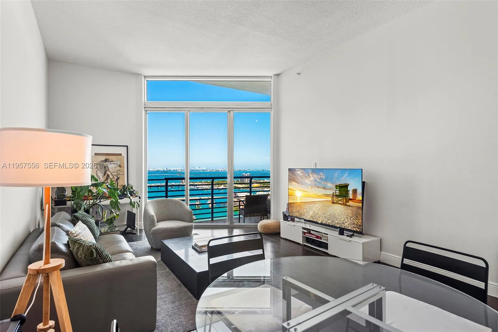 335 S Biscayne Blvd # 10, Miami FL 33131