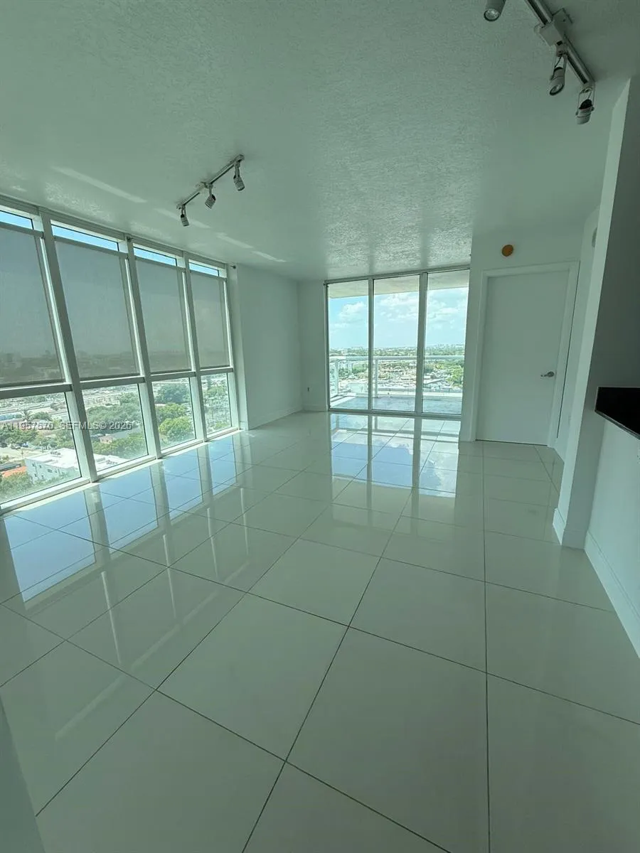 1871 NW S River Dr # 1503, Miami FL 33125