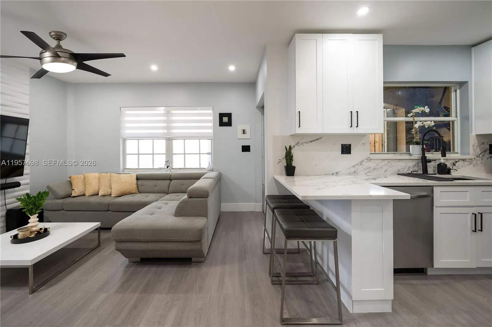 3 bedroom 2 bath for sale at 15863 SW 71st St, Miami FL 33193