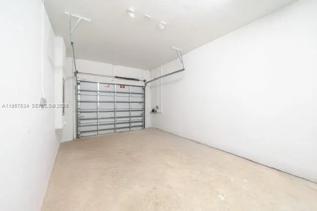 492 NW 203rd Ter, Miami Gardens FL 33169
