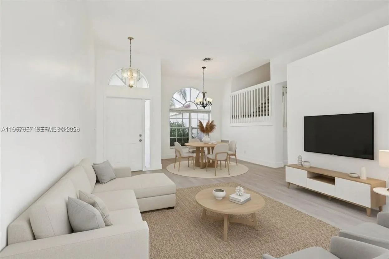1378 SW 180th Ave, Pembroke Pines FL 33029