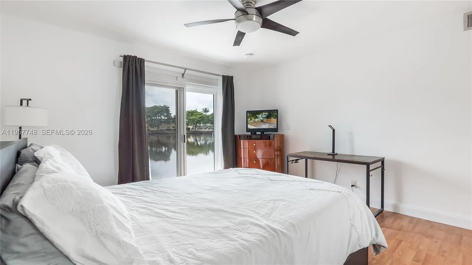 4081 NE 14th Ave, Oakland Park FL 33334
