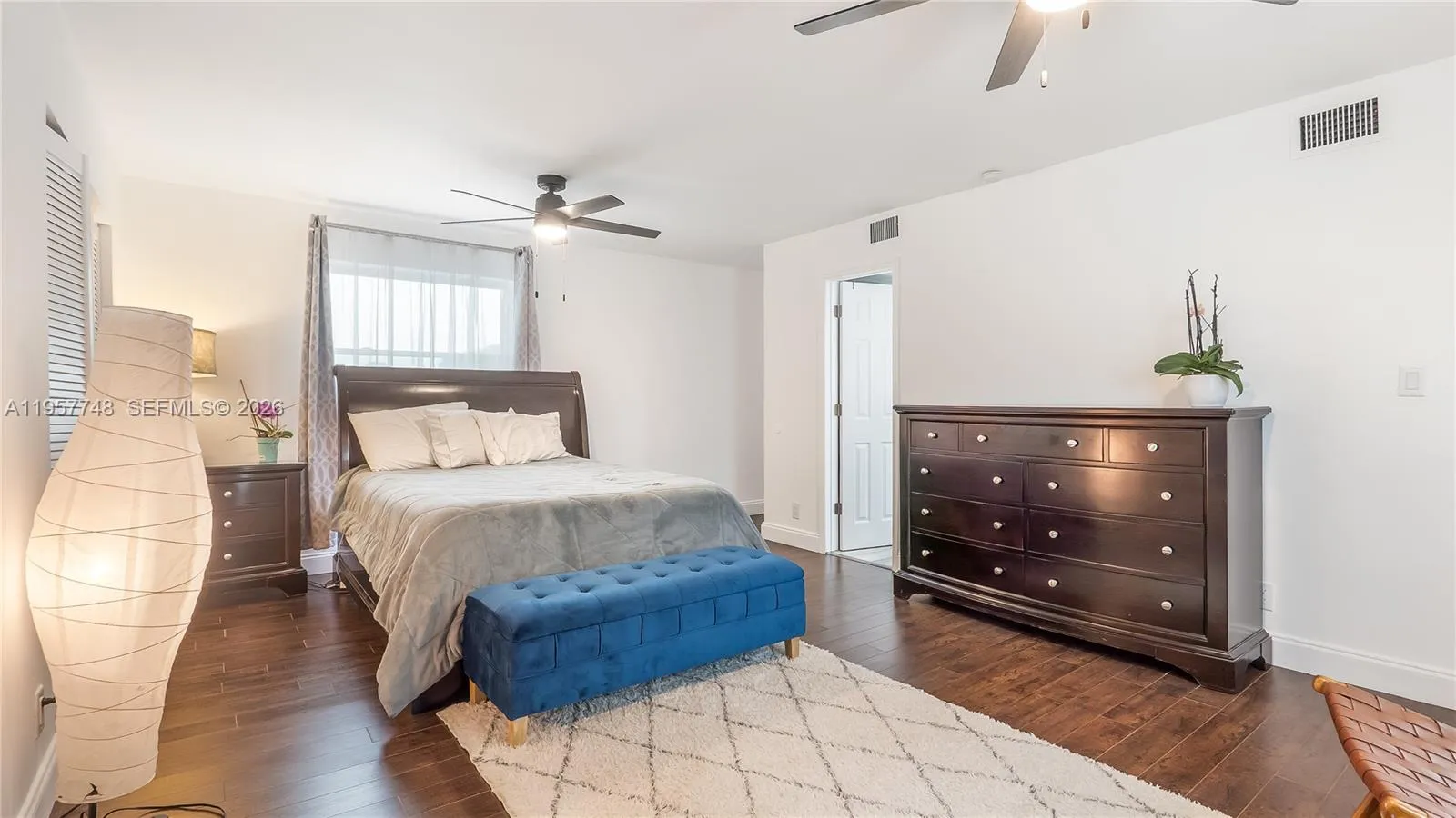 4081 NE 14th Ave, Oakland Park FL 33334