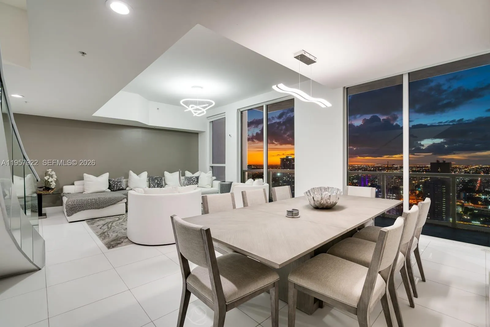 253 NE 2nd St # 4904, Miami FL 33132
