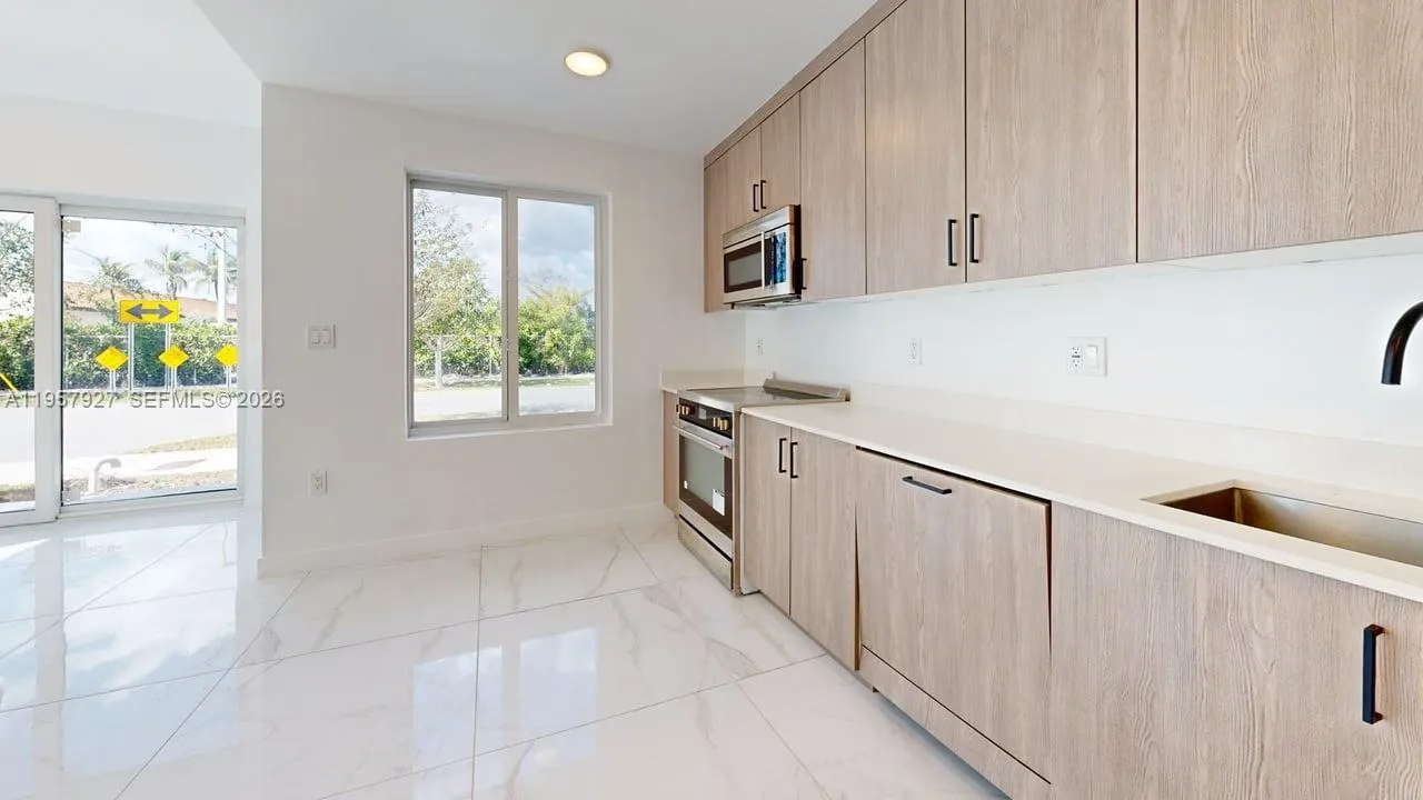 13828 SW 262nd St, Homestead FL 33032