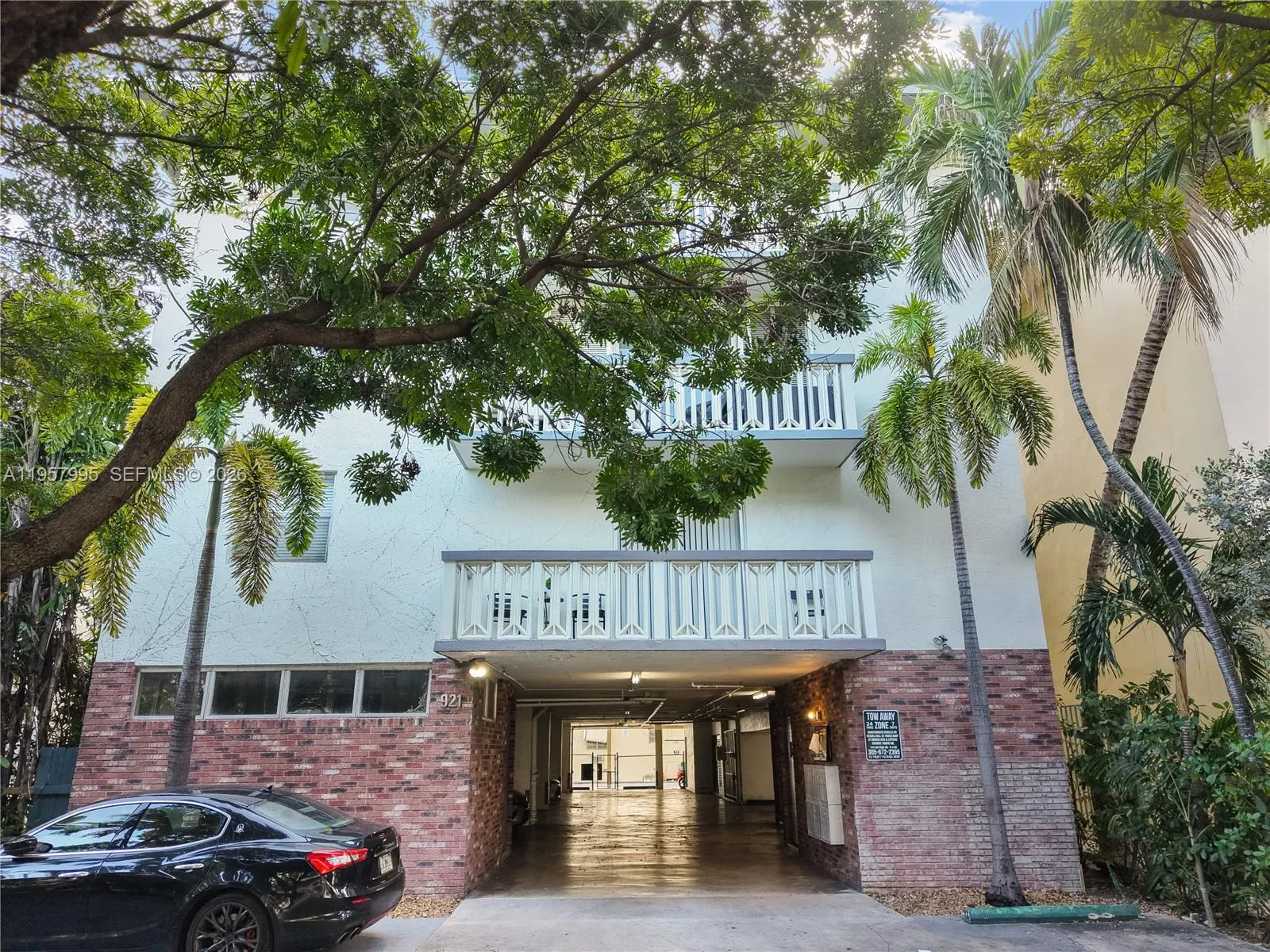 1 bedroom 1 bath for sale at 921 Jefferson Ave # 3C, Miami Beach FL 33139