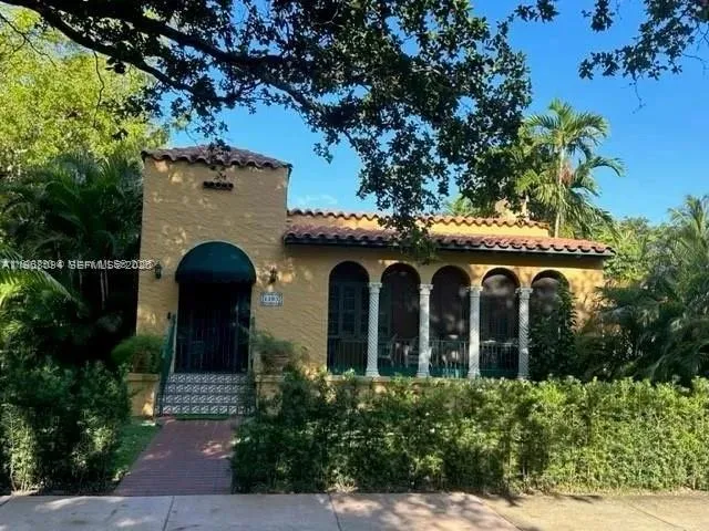 1103 Genoa St, Coral Gables FL 33134