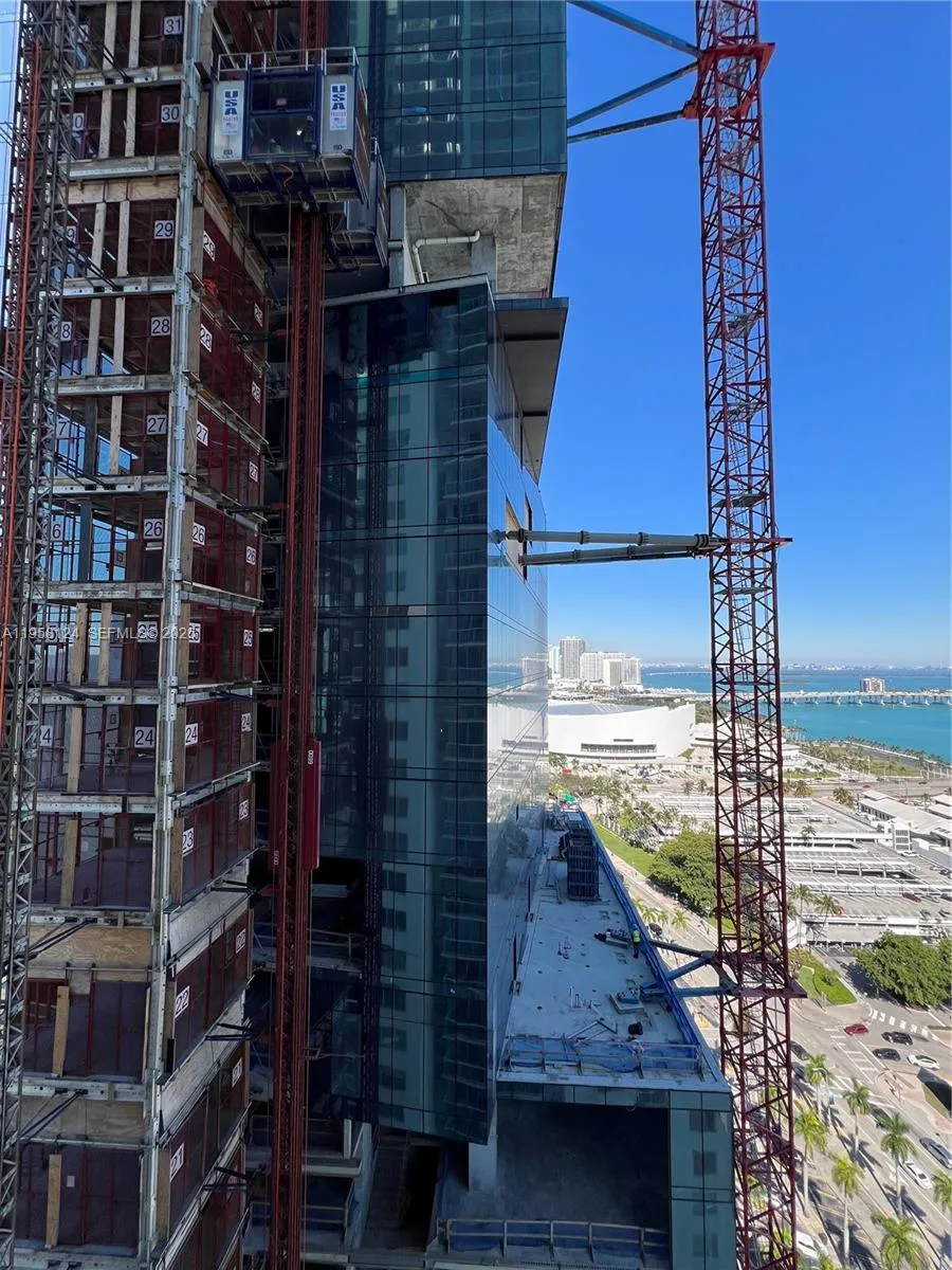 244 Biscayne Blvd # 2604, Miami FL 33132