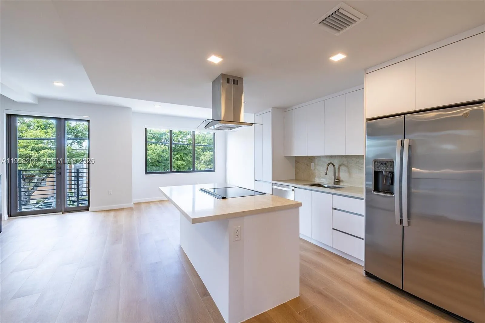 1376 SW 4th St # 401, Miami FL 33135