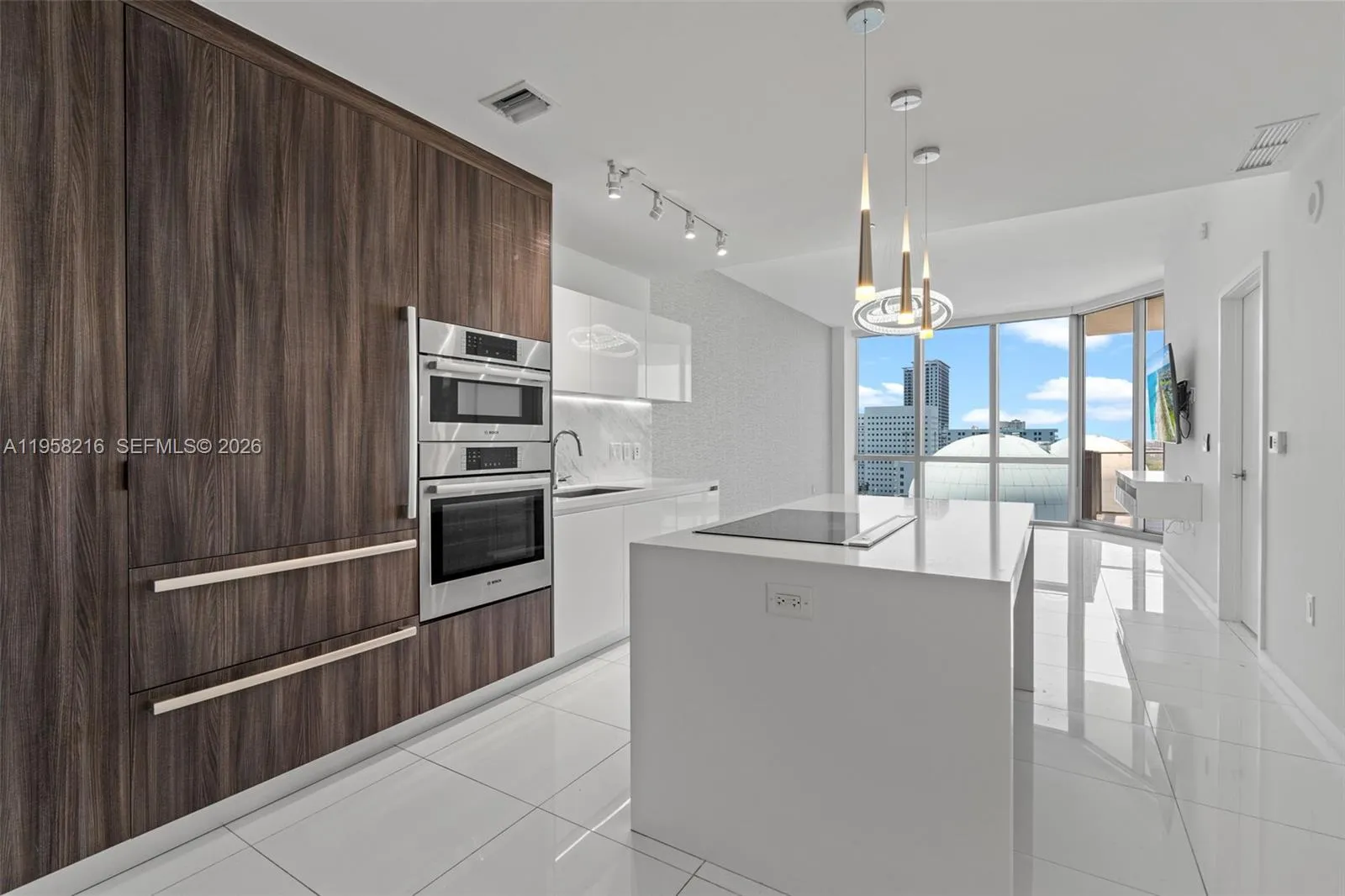 851 NE 1st Ave, Miami FL 33132