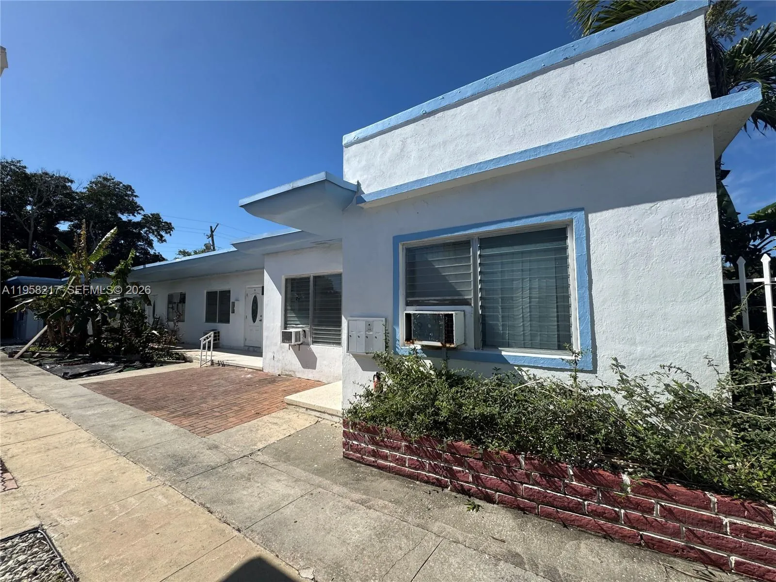 800 83rd St, Miami Beach FL 33141