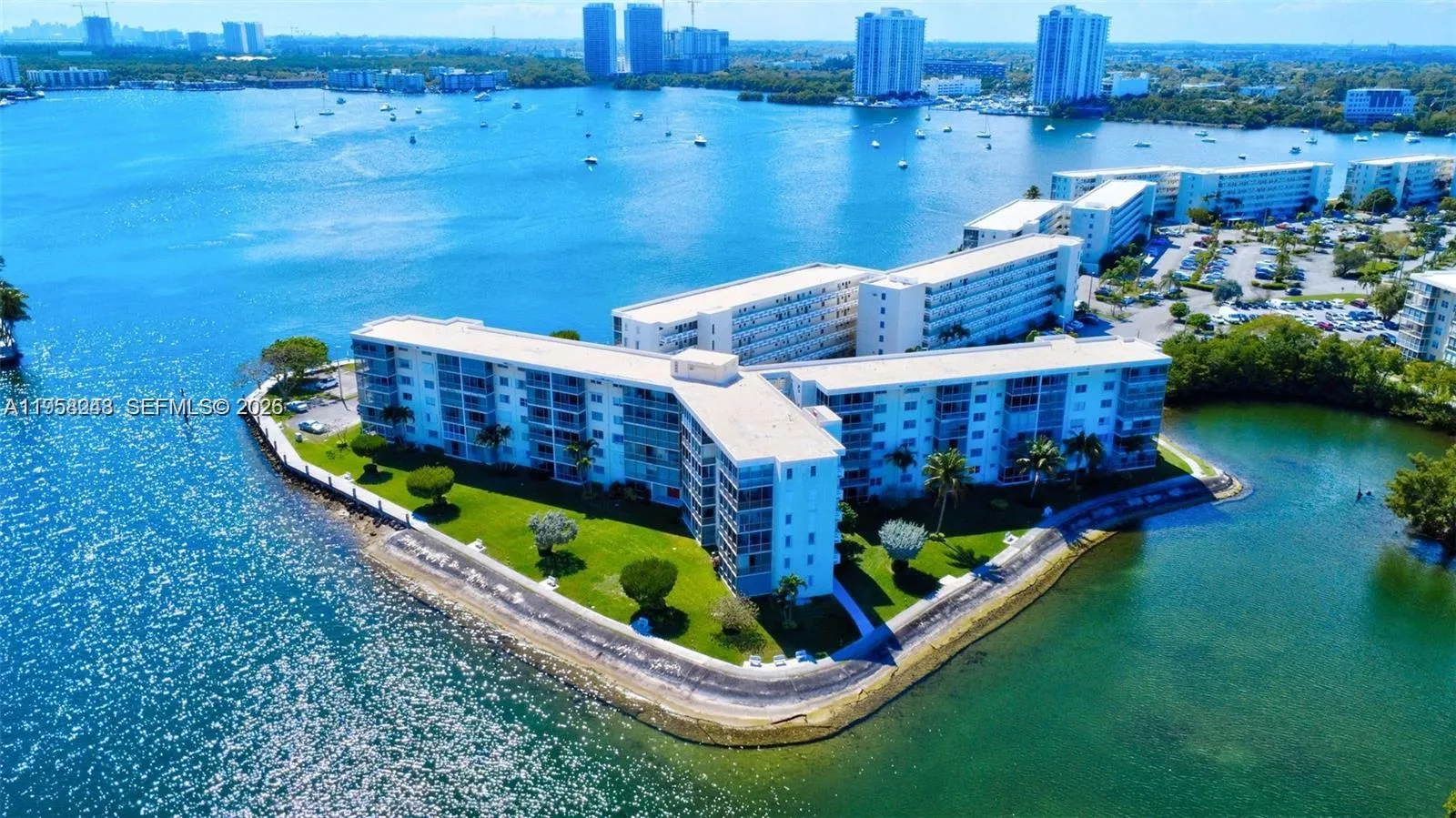 3030 Marcos Dr # T301, Aventura FL 33160