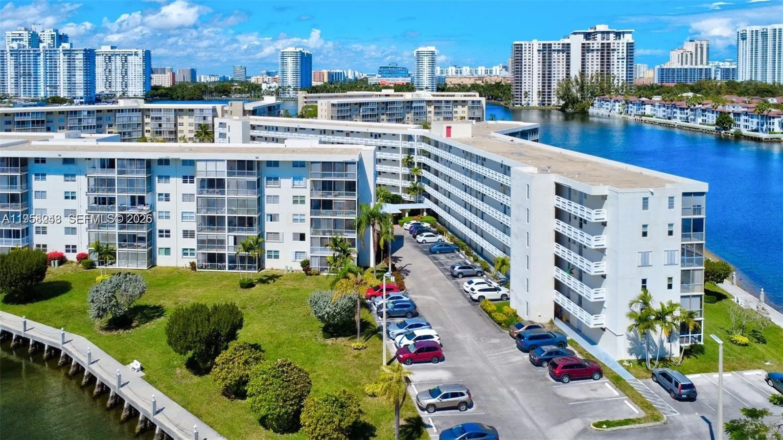3030 Marcos Dr # T301, Aventura FL 33160