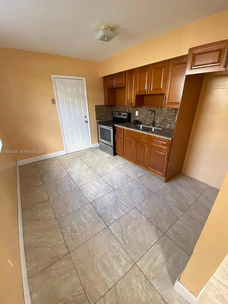 43 NW 183rd Ter # 43, Miami Gardens FL 33169