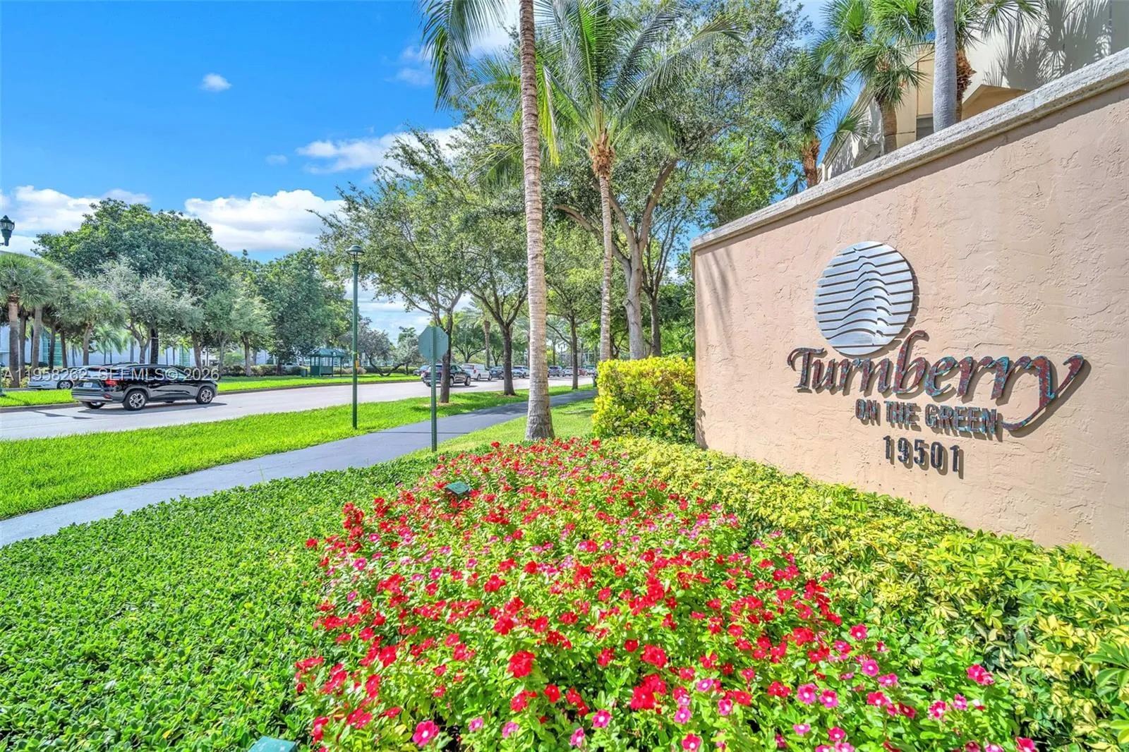 19501 W Country Club Dr # 2011, Aventura FL 33180