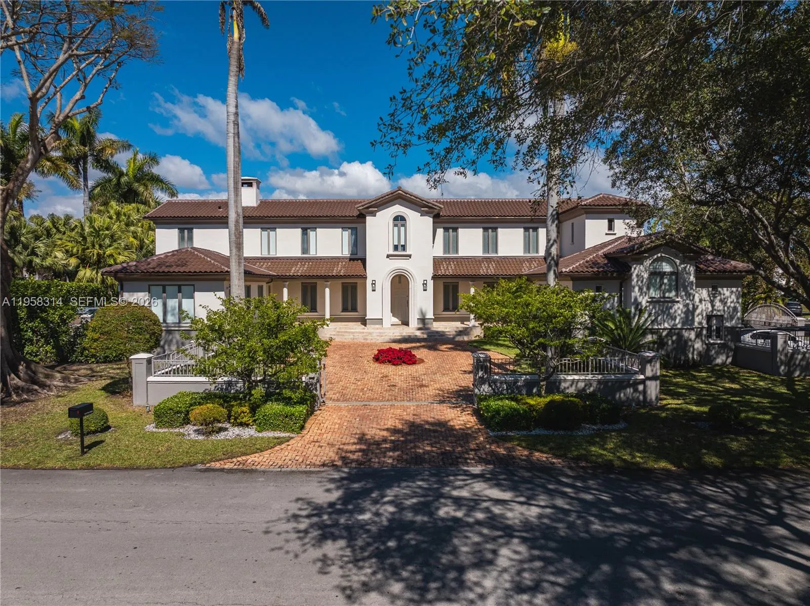6 bedroom 5 bath for sale at 165 Paloma Dr, Coral Gables FL 33143