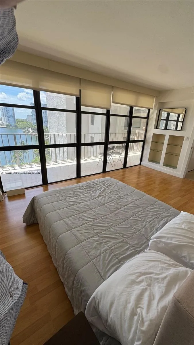 18181 NE 31st Ct # 1009, Aventura FL 33160