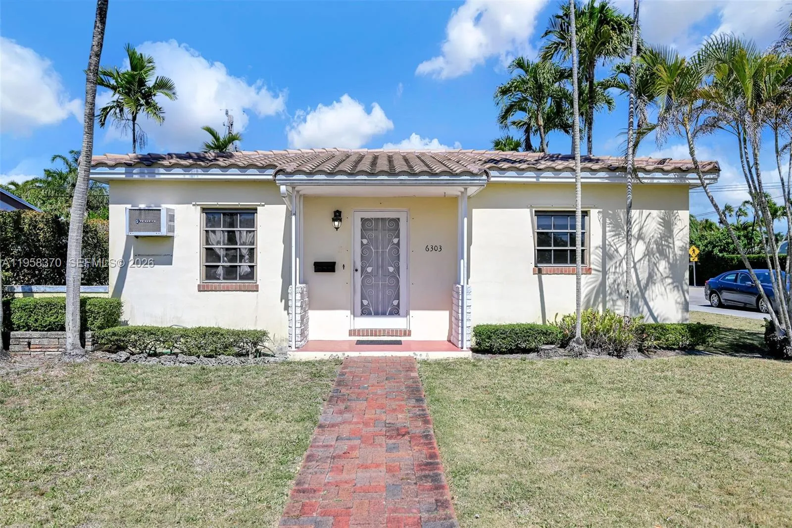 6303 SW 43rd St, South Miami FL 33155