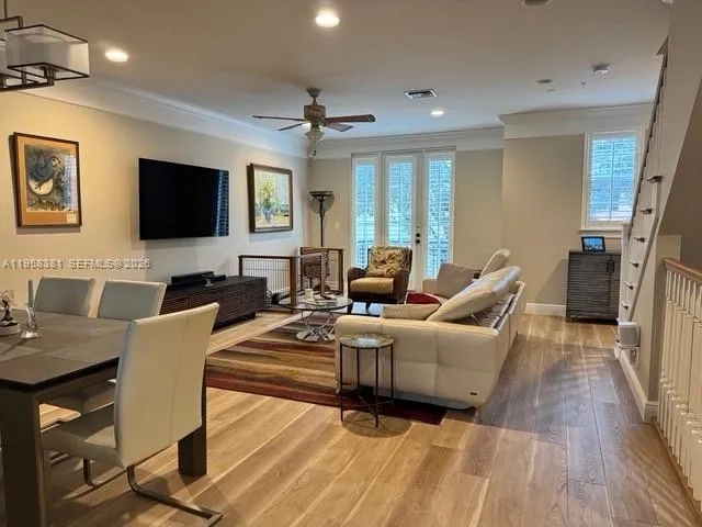 1049 W Heritage Club Cir, Delray Beach FL 33483