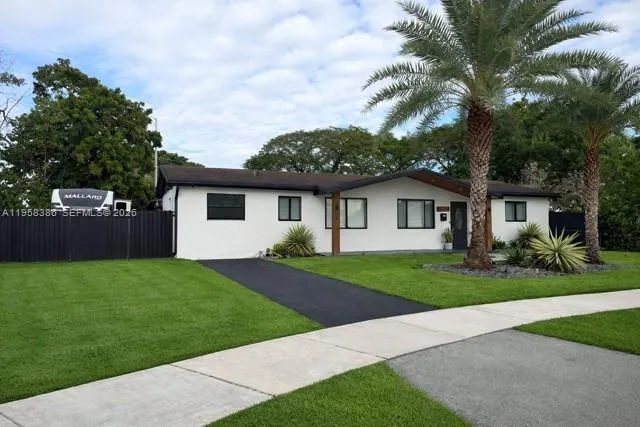 13741 SW 72nd Ter, Miami FL 33183