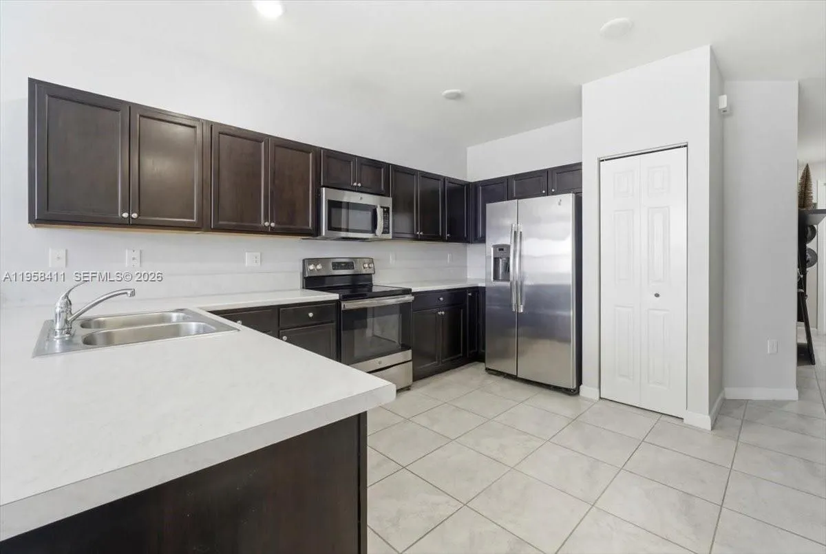 11456 SW 252nd Ter, Homestead FL 33032