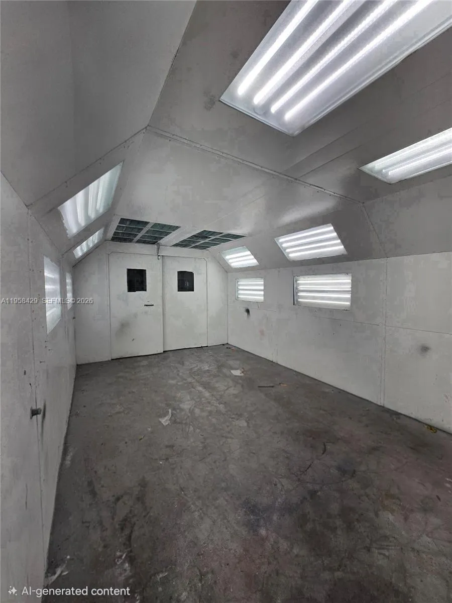 612 N Dixie Hwy, Hollywood FL 33020