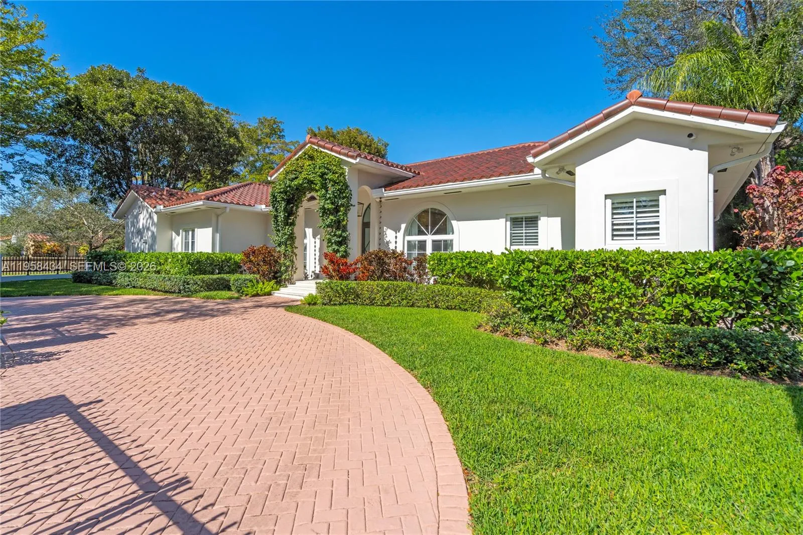 647 S Zamora Ave, Coral Gables FL 33134