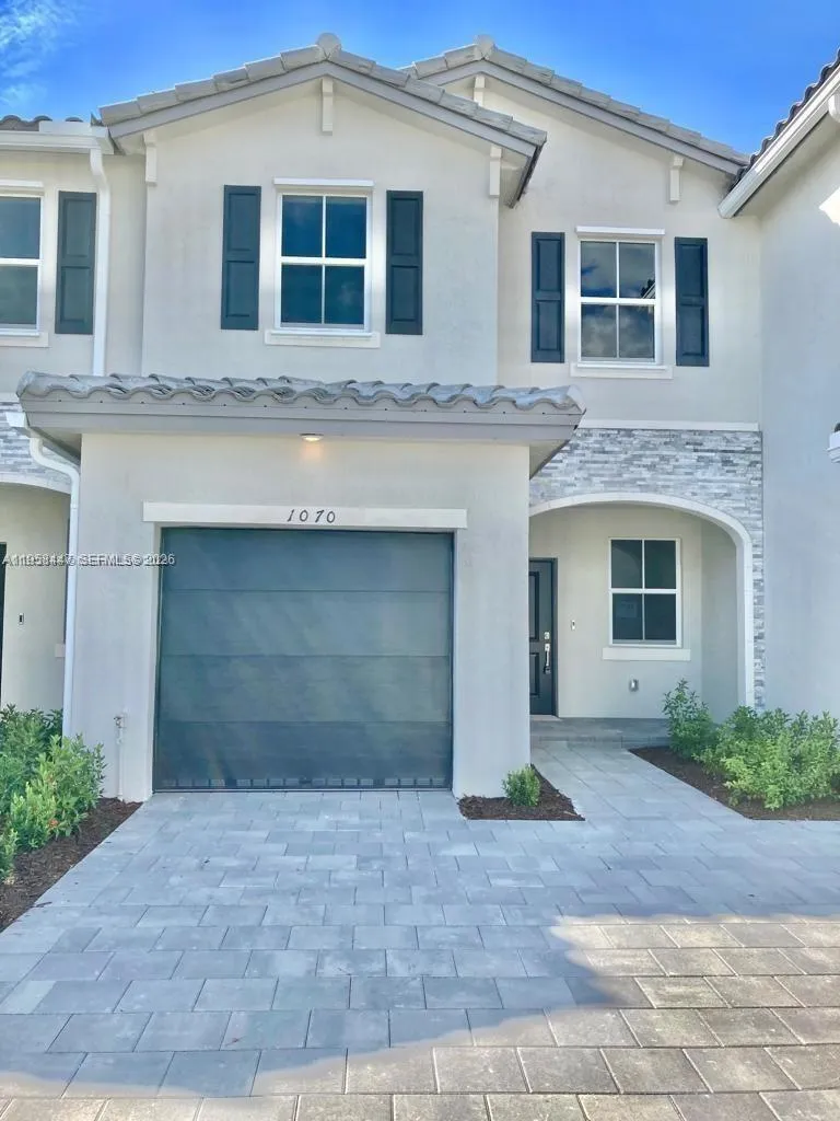 3 bedroom 2 bath for sale at 1070 SE 26th Ter, Homestead FL 33035